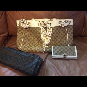 Gucci positano scarf handbag and wallet